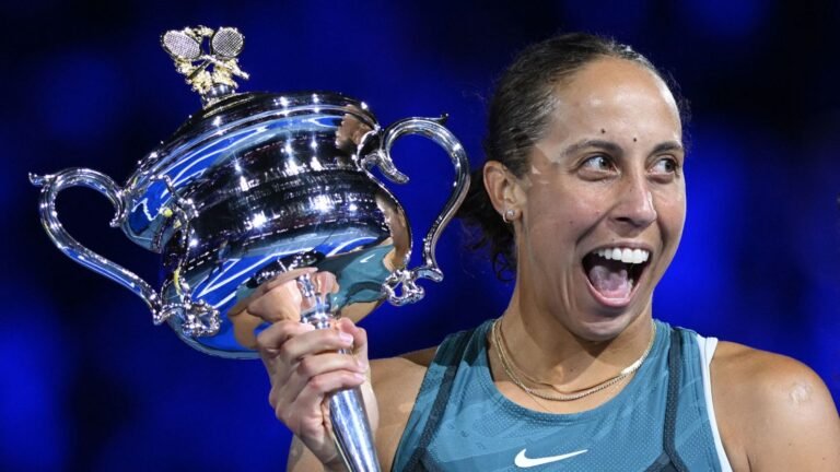 2025-01-25t110945z-88311671-up1el1p0v07cc-rtrmadp-3-tennis-ausopen